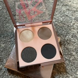 MAC Rihanna RiRi Hearts Eyeshadow Palette